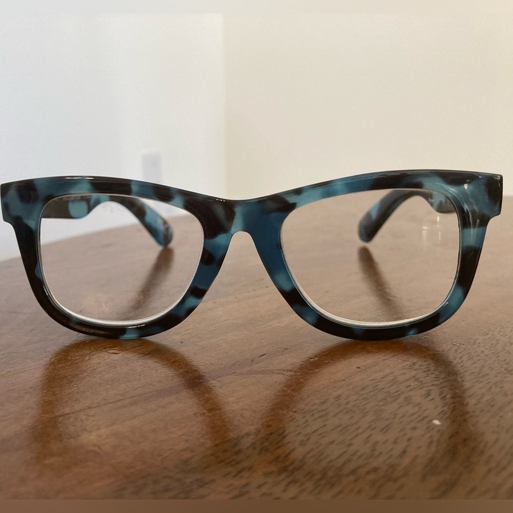 Betsey Johnson Blue Tortoise Lisa Readers Retro Cateye +2.00